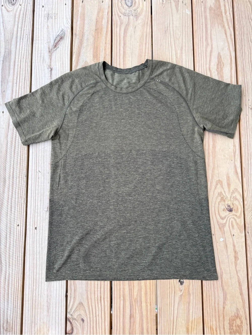 Lululemon Shirts Men’s XL Lot of 2 Light Blue Green Metal Vent Performance